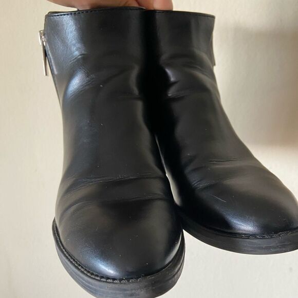 Calvin Klein Deniece Black Booties Block Heel Ankle Size 7,5 - Picture 6 of 10